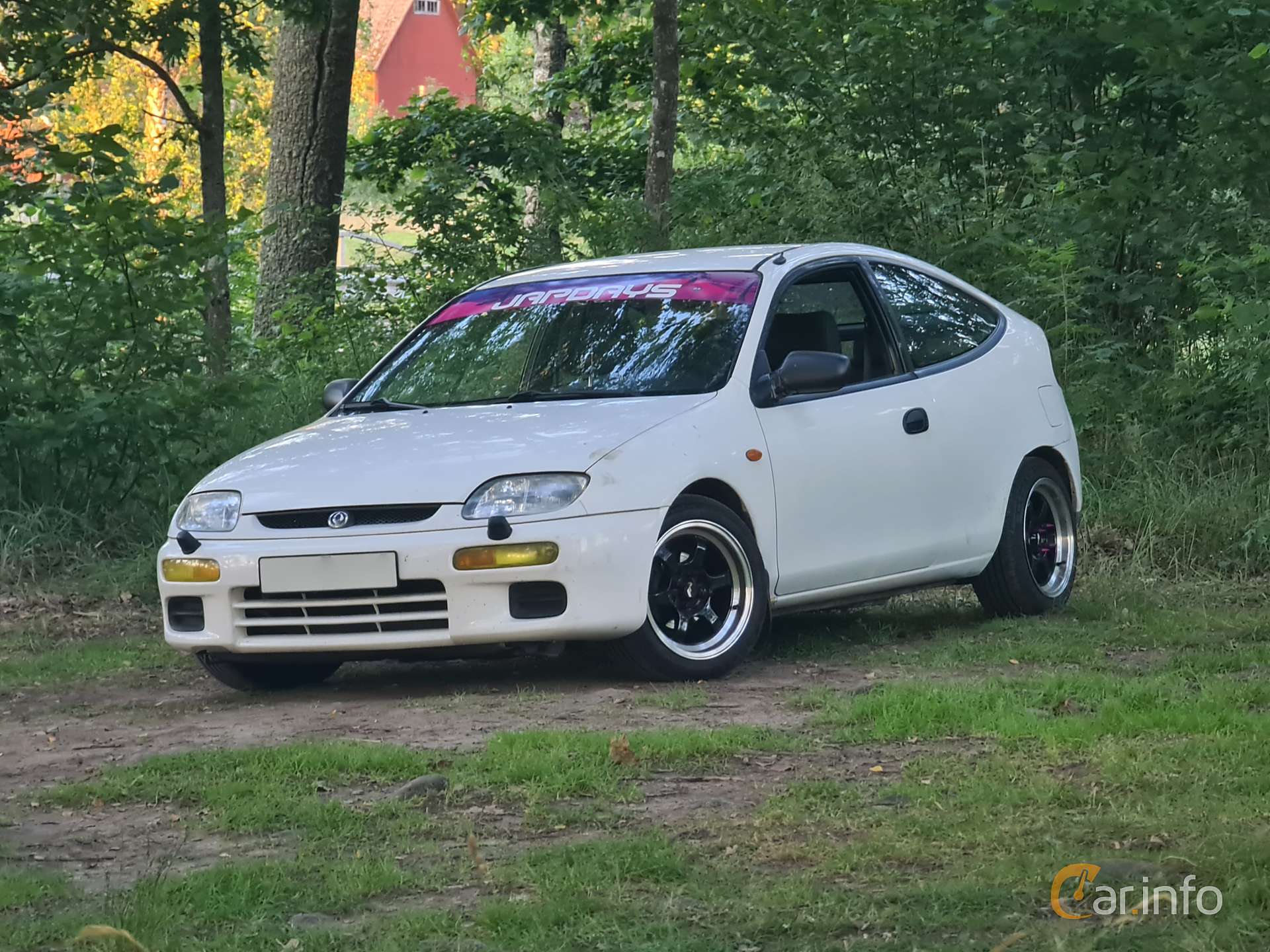 PN97349 - Mazda 323C 1.5 Manual, 88hp, 1995
