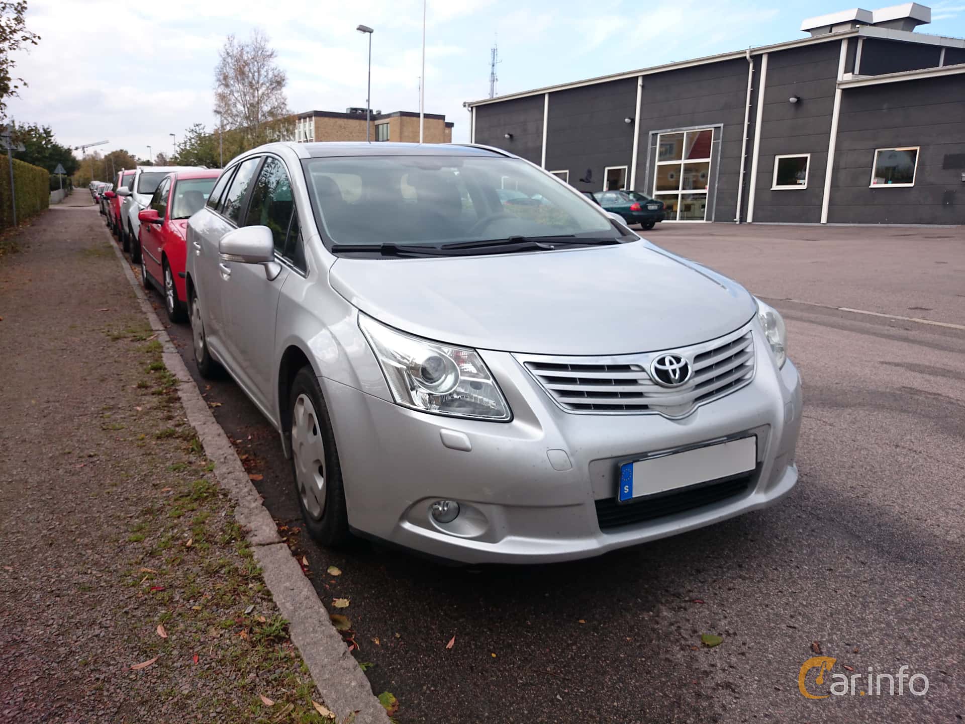 koj781-toyota-avensis-kombi-1-8-valvematic-manuell-147hk-2010