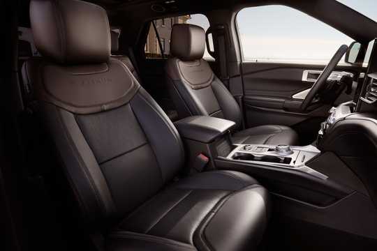 Interior of Ford Explorer 3.0 V6 EcoBoost 4WD SelectShift, 370hp, 2020 