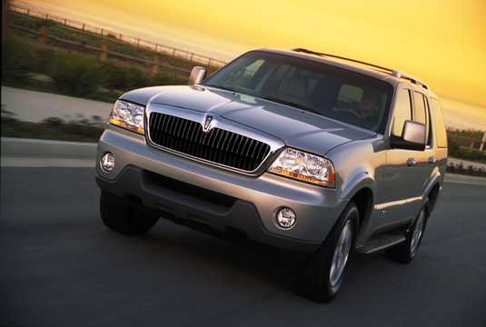 Front/Side  of Lincoln Aviator 4.6 V8 DOHC 4V Automatic, 306hp, 2003 