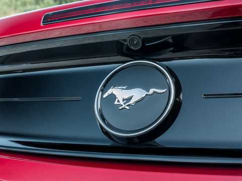 Close-up of Ford Mustang Convertible SelectShift, 290hp, 2018 