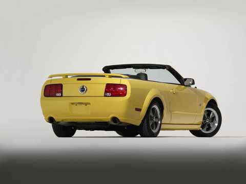 Back/Side of Ford Mustang GT Convertible Automatic, 304hp, 2005 