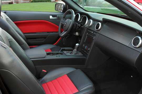 Interiör av Ford Shelby GT500 Convertible Manuell, 507hk, 2007 