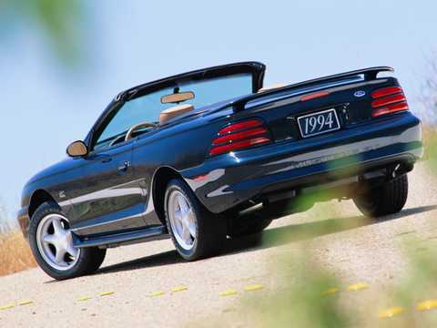 Back/Side of Ford Mustang GT Convertible Automatic, 218hp, 1994 