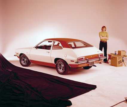Back/Side of Ford Pinto 2-door 1973 