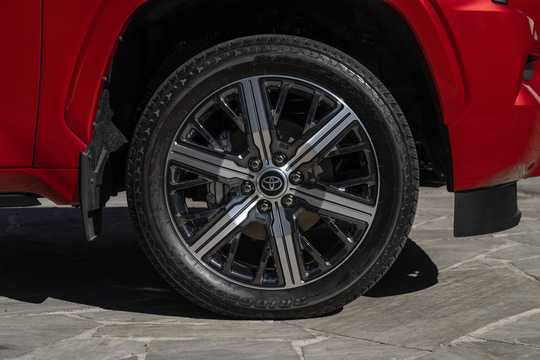 Närbild av Toyota Sequoia 3.5 V6 4WD Automatisk, 443hk, 2023 