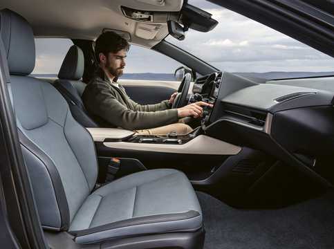 Interiör av Lexus RZ 450e, 313hk, 2022 