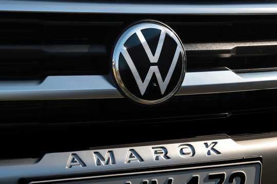Närbild av Volkswagen Amarok 3.0 V6 TDI 4Motion Automatisk, 241hk, 2023 
