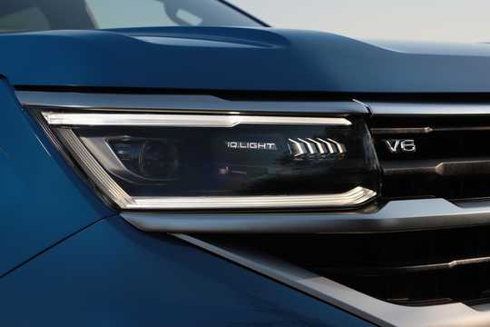Close-up of Volkswagen Amarok 3.0 V6 TDI 4Motion Automatic, 241hp, 2023 