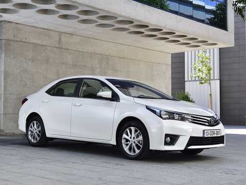 Front/Side  of Toyota Corolla 1.6 Valvematic Multidrive S, 132hp, 2013 
