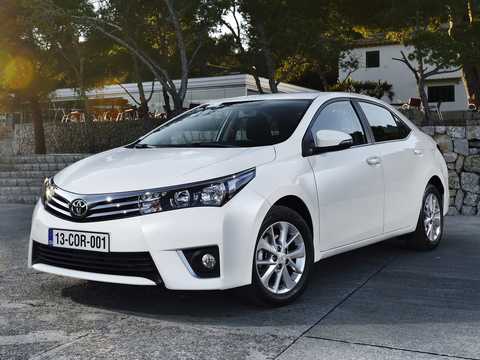 Front/Side  of Toyota Corolla 1.6 Valvematic Multidrive S, 132hp, 2013 