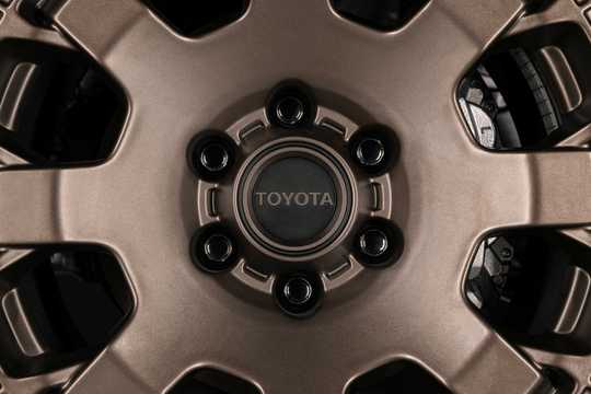 Närbild av Toyota Tacoma Crew Cab 2024 