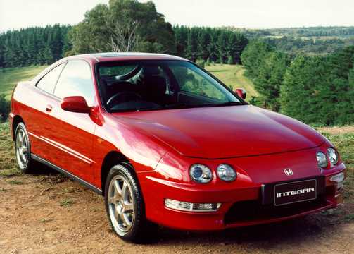 Front/Side  of Honda Integra GSi 1.8 Automatic, 145hp, 1998 
