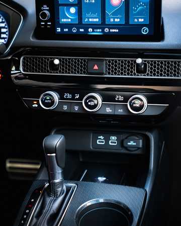 Interior of Honda Integra Sedan 1.5 VTEC Turbo CVT, 182hp, 2021 