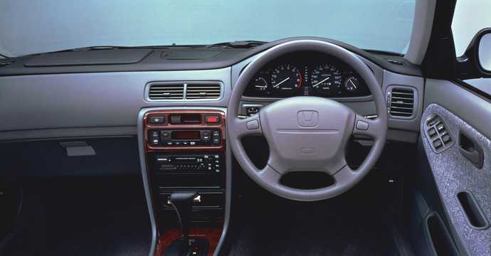Interiör av Honda Domani Gi 1.6 Automatisk, 120hk, 1995 