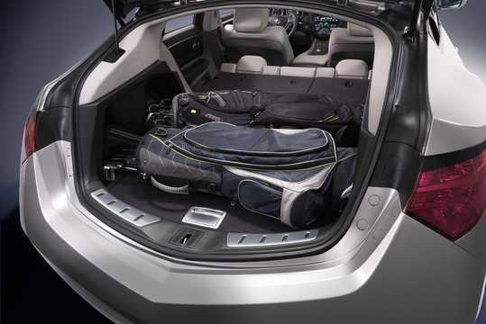 Interior of Acura ZDX 3.7 V6 VTEC SH-AWD Automatic, 304hp, 2013 