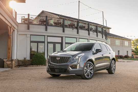 Front/Side  of Cadillac XT5 3.6 V6 AWD Automatic, 314hp, 2020 
