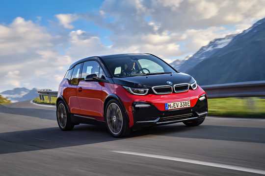 Front/Side  of BMW i3s 94 Ah, 183hp, 2018 