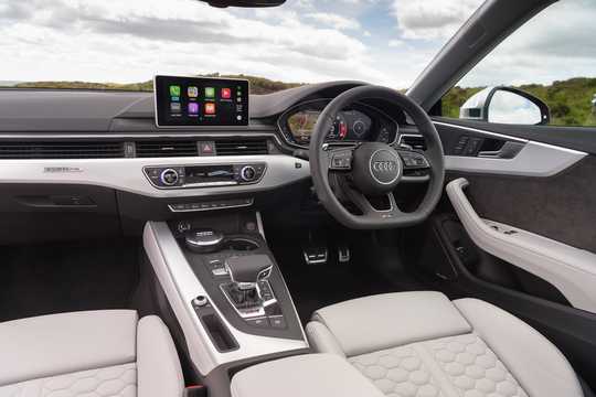 Interior of Audi RS 5 Coupé 2.9 V6 TFSI quattro TipTronic, 450hp, 2020 