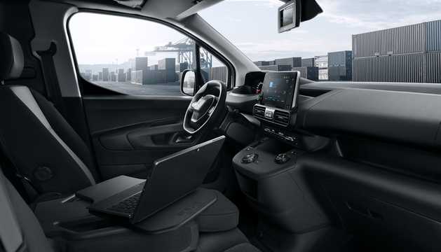 Interior of Peugeot Partner K9 