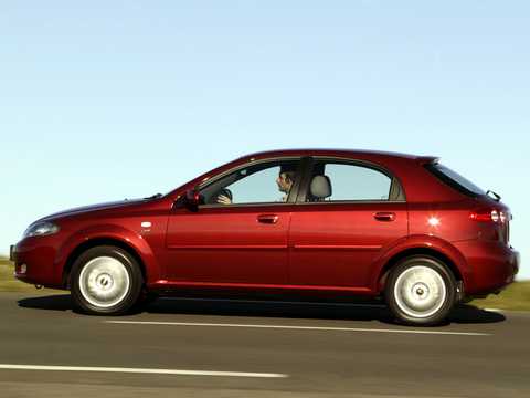 Sida av Chevrolet Lacetti 2004 