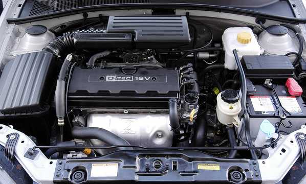 Engine compartment  of Daewoo Lacetti 2004 