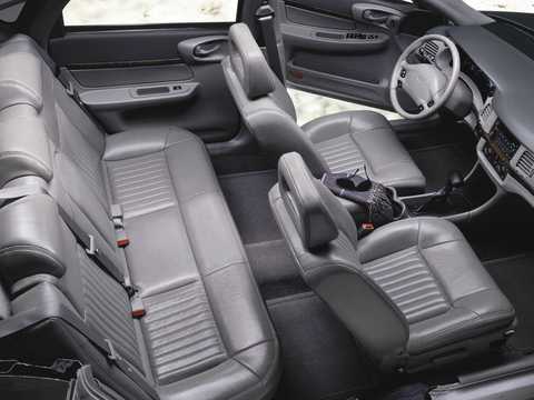 Interior of Chevrolet Impala 3.8 V6 Hydra-Matic, 203hp, 2000 