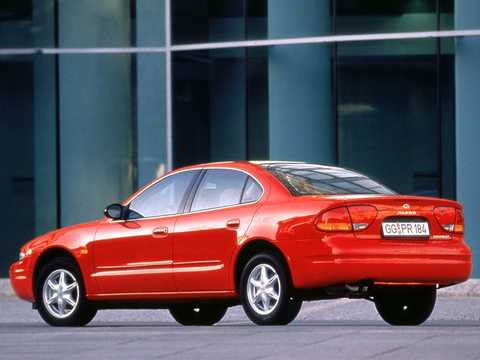 Back/Side of Chevrolet Alero 2000 