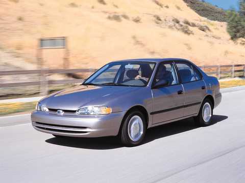 Fram/Sida av Chevrolet Prizm 1.8 Automatisk, 126hk, 2000 