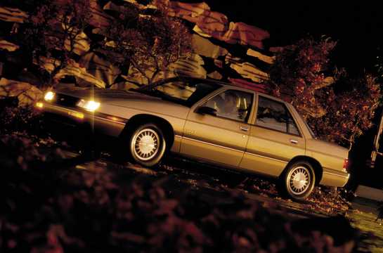 Fram/Sida av Chevrolet Corsica 2.0 TBI 91hk, 1988 