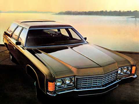 Front/Side  of Chevrolet Kingswood Estate 1971 