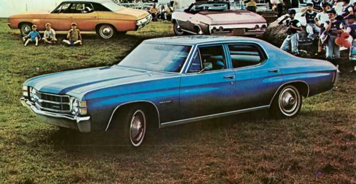 Front/Side  of Chevrolet Chevelle Sedan 1971 