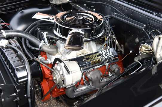Engine compartment  of Chevrolet Chevelle 300 2-door Sedan 5.4 V8 Manual, 355hp, 1965 
