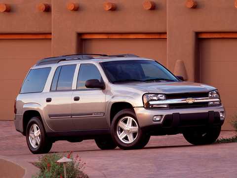Front/Side  of Chevrolet TrailBlazer EXT 4.2 4WD Hydra-Matic, 273hp, 2002 