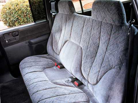 Interiör av Chevrolet S-10 Crew Cab 4.3 V6 4WD Hydra-Matic, 193hk, 2002 