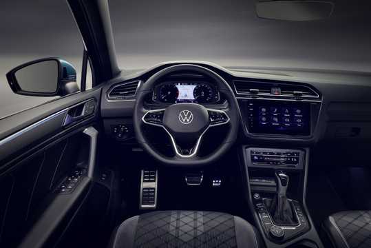 Interior of Volkswagen Tiguan R DSG Sequential, 320hp, 2021 