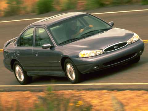 Front/Side  of Ford Contour 2.0 Automatic, 127hp, 1998 