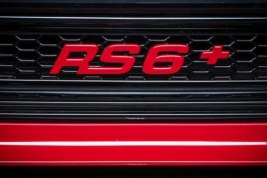 Close-up of ABT RS 6+ Power S 4.0 TFSI V8 quattro TipTronic, 706hp, 2017 