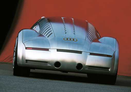 Bak av Audi Project Rosemeyer 8.0 W16 quattro Manuell, 710hk, 2000 