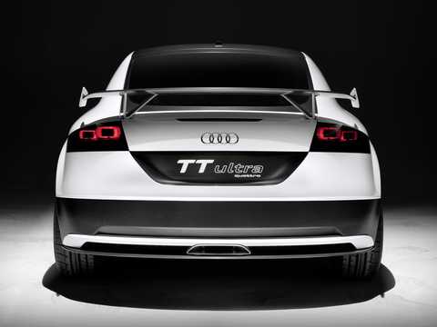 Bak av Audi TT ultra quattro 2.0 TFSI quattro Concept, 310hk, 2013 