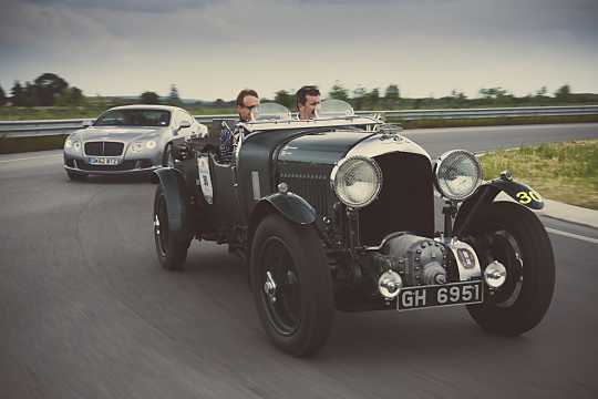 Fram/Sida av Bentley 4.5 Litre Cabriolet 4.4 Manuell, 110hk, 1927 