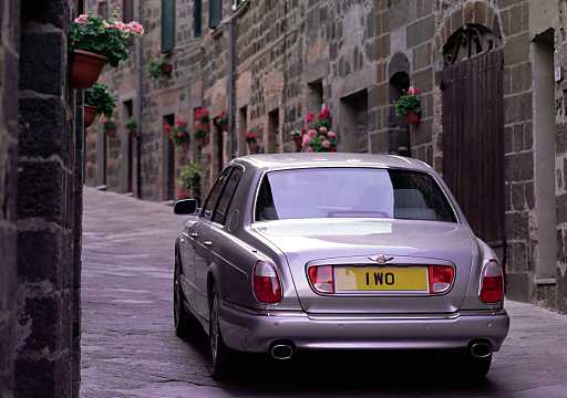 Bak/Sida av Bentley Arnage Red Label 6.75 V8 Automatisk, 405hk, 1999 