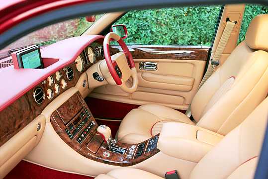 Interior of Bentley Arnage Red Label 6.75 V8 Automatic, 405hp, 1999 