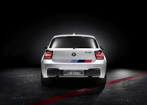 Bak av BMW M135i Concept Concept, 2012 