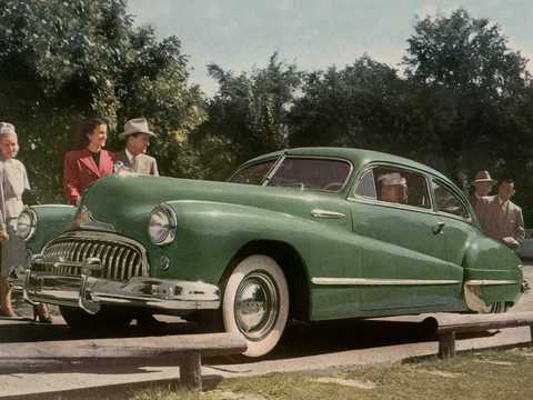 Front/Side  of Buick Super Sedanet 4.1 Manual, 112hp, 1947 