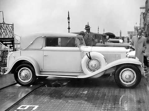Sida av Chrysler Eight Cabriolet Coupé 1931 