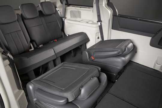 Interior of Chrysler Grand Voyager 2.8 CRD Automatic, 163hp, 2008 
