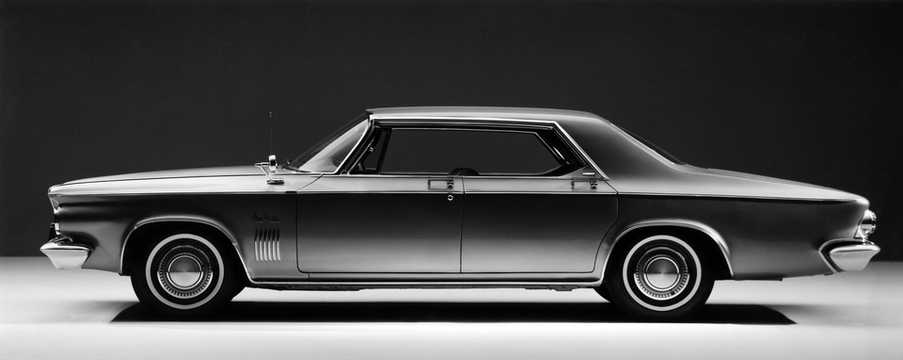 Sida av Chrysler New Yorker Hardtop 6.8 V8 TorqueFlite, 345hk, 1963 