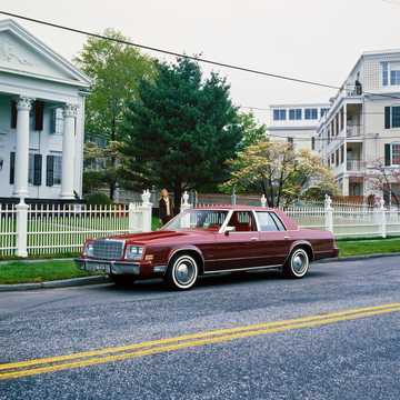 Fram/Sida av Chrysler Newport 1979 