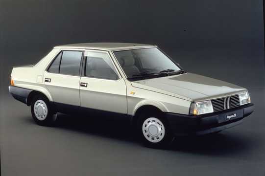 Front/Side  of Fiat Regata 1984 